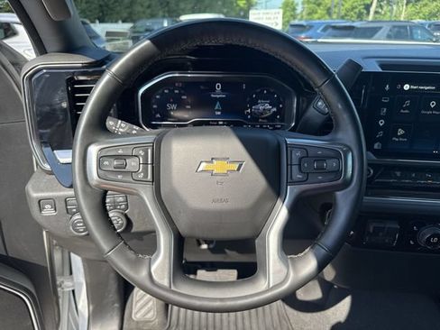 Used 2025 Chevrolet Silverado 2500 LT w/ Safety Package AWD/4WD image 11
