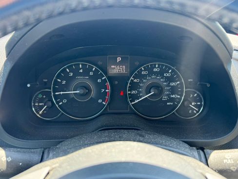 Used 2011 Subaru Outback 2.5i Premium AWD/4WD image 9