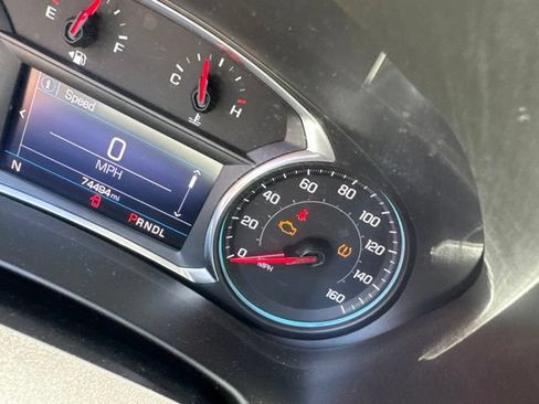 Used 2019 Chevrolet Equinox LT FWD image 24