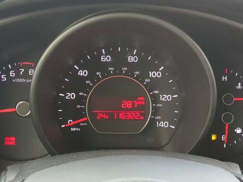 Used 2015 Kia Soul image 31