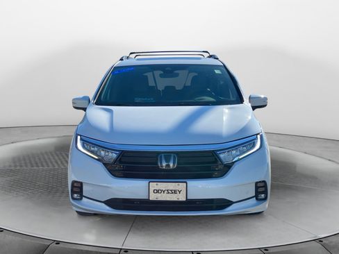 Certified 2024 Honda Odyssey Elite image 2