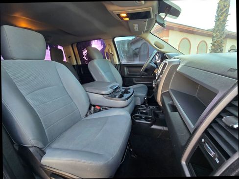 Used 2018 RAM 2500 Tradesman w/ Chrome Appearance Group AWD/4WD image 13