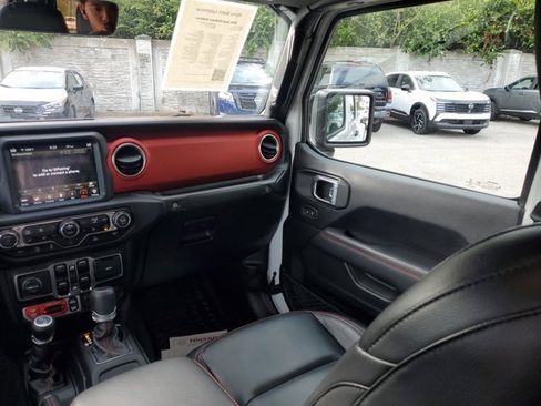 Used 2020 Jeep Gladiator Rubicon image 23