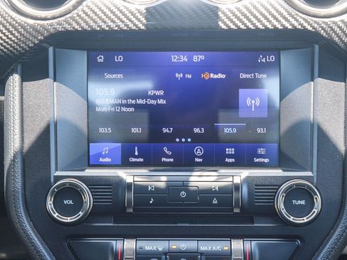 Used 2022 Ford Mustang Shelby GT500 w/ Technology Package RWD image 15
