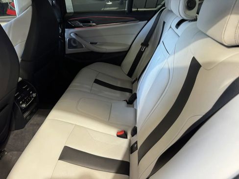 Used 2018 BMW M5 w/ Executive Package image 10