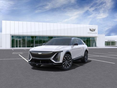 New 2025 Cadillac Lyriq Sport image 8