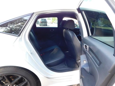 Used 2023 Honda Civic Sport image 5