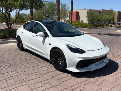 Used 2021 Tesla Model 3 Performance AWD/4WD image 1