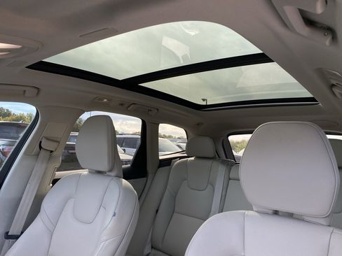 Used 2023 Volvo XC60 B5 Plus w/ Protection Package Premier image 25