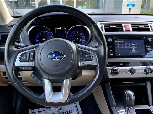 Used 2017 Subaru Outback 2.5i Limited image 5