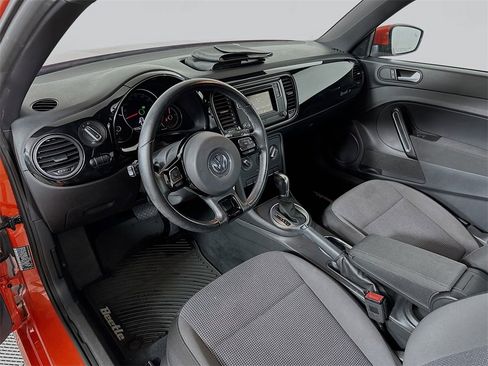 Certified 2019 Volkswagen Beetle 2.0T S image 10