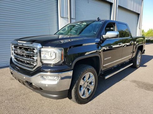 Used 2018 GMC Sierra 1500 SLT w/ SLT Premium Package image 2