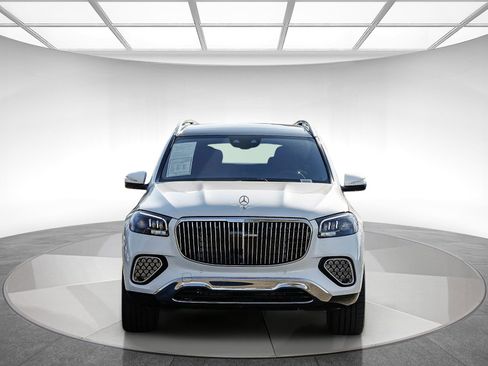 Certified 2025 Mercedes-Benz Maybach GLS 600 4MATIC image 6