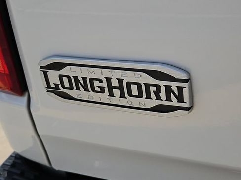 Used 2025 RAM 1500 Limited AWD/4WD image 9