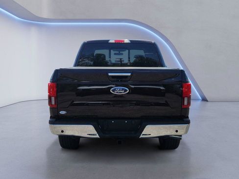 Used 2018 Ford F150 Lariat w/ Equipment Group 502A Luxury AWD/4WD image 4