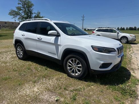 Used 2019 Jeep Cherokee Latitude w/ Cold Weather Group AWD/4WD image 7