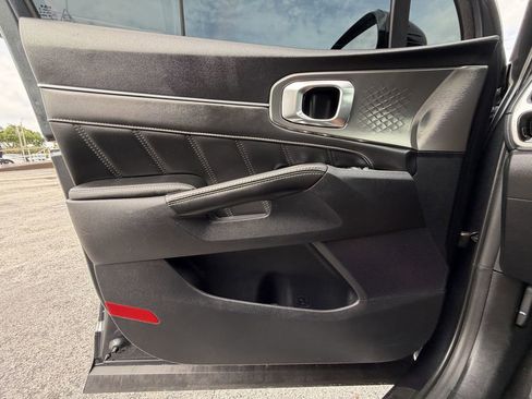Used 2022 Kia Sorento SX FWD image 21