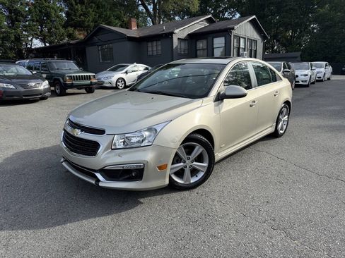 Used 2015 Chevrolet Cruze LT w/ Sun, Sound and Sport Package FWD image 1