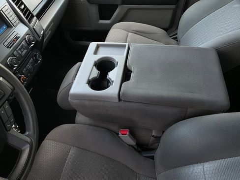 Used 2017 Ford F150 XLT w/ Trailer Tow Package image 39