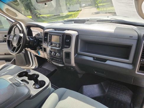 Used 2016 RAM 3500 Tradesman w/ Chrome Appearance Group RWD image 40