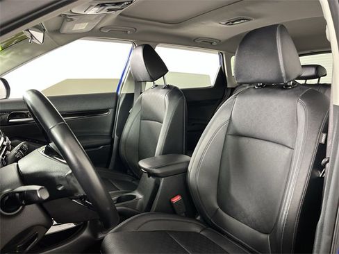 Certified 2022 Kia Seltos EX image 11