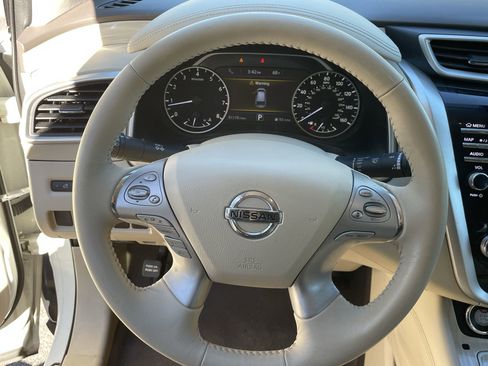 Used 2017 Nissan Murano SL w/ SL Technology Package image 18