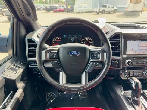 Used 2019 Ford F150 Lariat w/ Equipment Group 502A Luxury AWD/4WD image 16