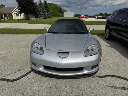 Used 2013 Chevrolet Corvette Grand Sport w/ 4LT Preferred Equipment Group RWD image 2
