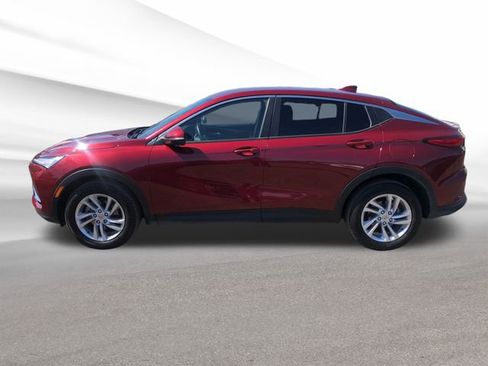 Used 2024 Buick Envista Preferred w/ Convenience I Package image 2