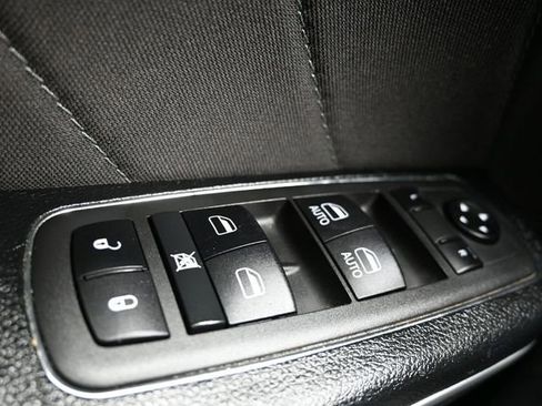 Used 2022 Dodge Charger SXT image 29