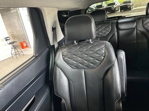 Used 2021 Hyundai Palisade Limited w/ Cargo Package FWD image 12