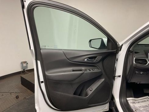 Certified 2022 Chevrolet Equinox LT AWD/4WD image 10