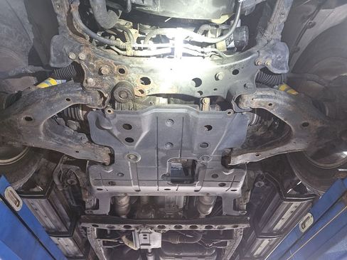 Used 2003 Toyota Land Cruiser image 48