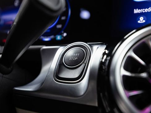 Certified 2024 Mercedes-Benz EQB 300 4MATIC image 15