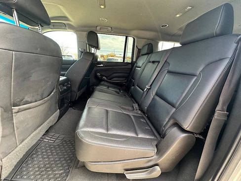 Used 2019 Chevrolet Suburban LT AWD/4WD image 17