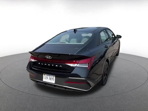 Used 2026 Hyundai Elantra Sport FWD image 13
