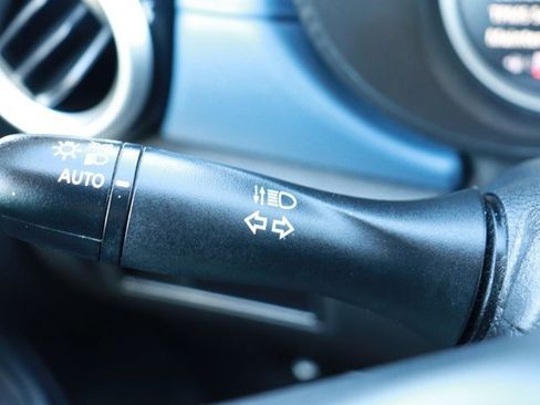 Used 2023 Nissan Versa SV image 19