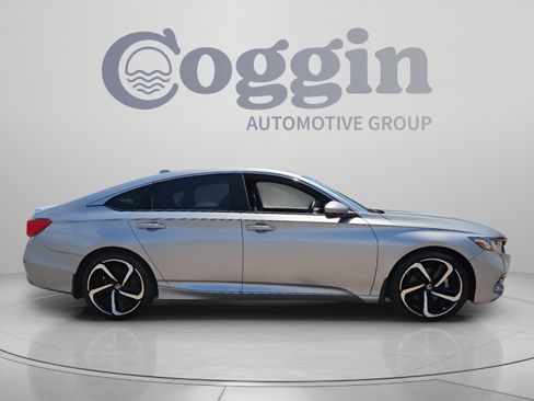 Certified 2018 Honda Accord Sport image 6