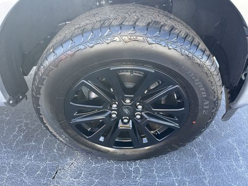 New 2025 Ford F150 Platinum w/ FX4 Off-Road Package image 12