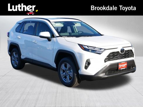 Certified 2025 Toyota RAV4 XLE image 1