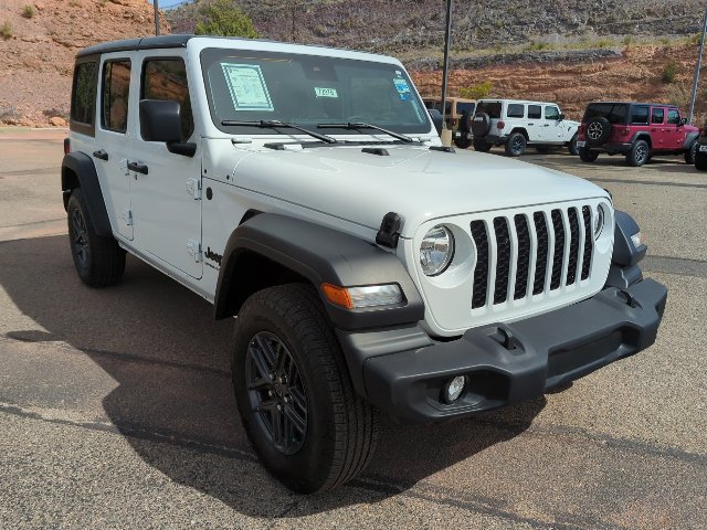 Used 2024 Jeep Wrangler Unlimited Sport AWD/4WD image 3