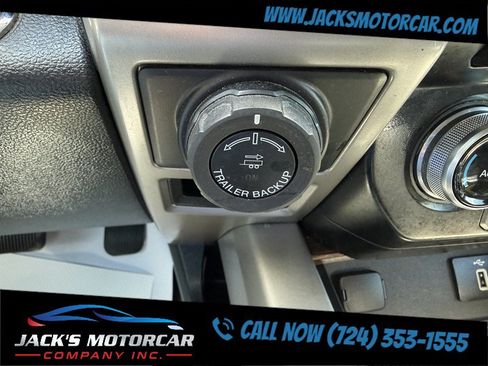 Used 2016 Ford F150 Lariat w/ Equipment Group 502A Luxury AWD/4WD image 14