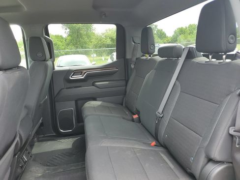 Certified 2024 Chevrolet Silverado 1500 LT AWD/4WD image 31