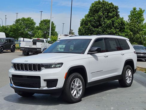New 2026 Jeep Grand Cherokee L 4WD image 3