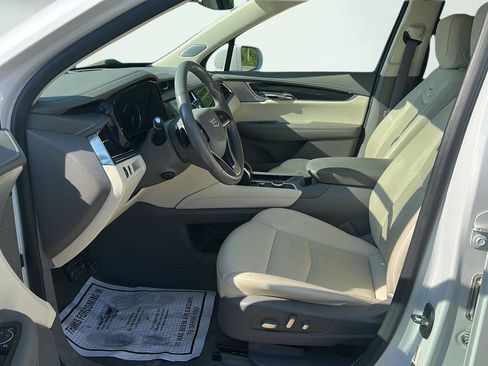 Used 2020 Cadillac XT6 Premium Luxury AWD/4WD image 11