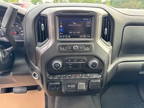 Used 2024 Chevrolet Silverado 2500 Custom w/ Custom Value Package AWD/4WD image 15