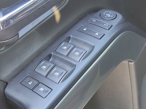 Used 2018 Chevrolet Silverado 1500 LT w/ All Star Edition image 22