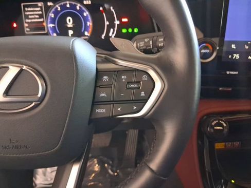 Used 2025 Lexus NX 250 FWD w/ Accessory Package (K3) image 19