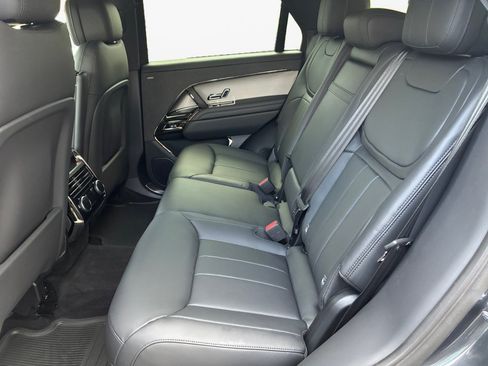 Certified 2025 Land Rover Range Rover Sport Dynamic SE AWD/4WD image 13