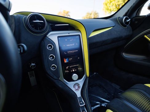 Used 2024 McLaren 750S Spider image 51